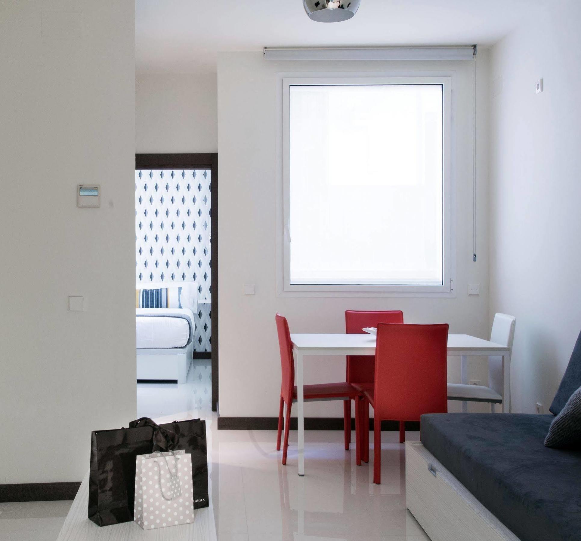 Roisa Suites Madrid Exterior foto