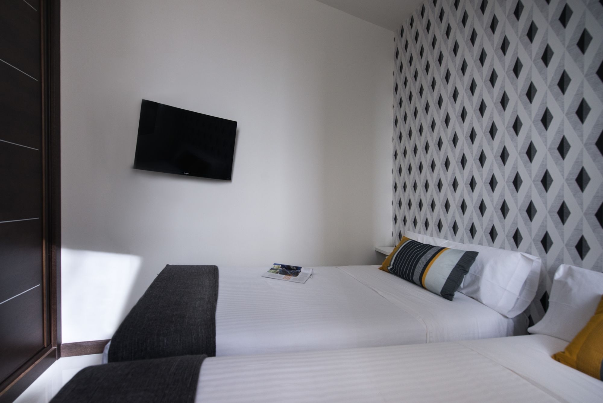 Roisa Suites Madrid Exterior foto