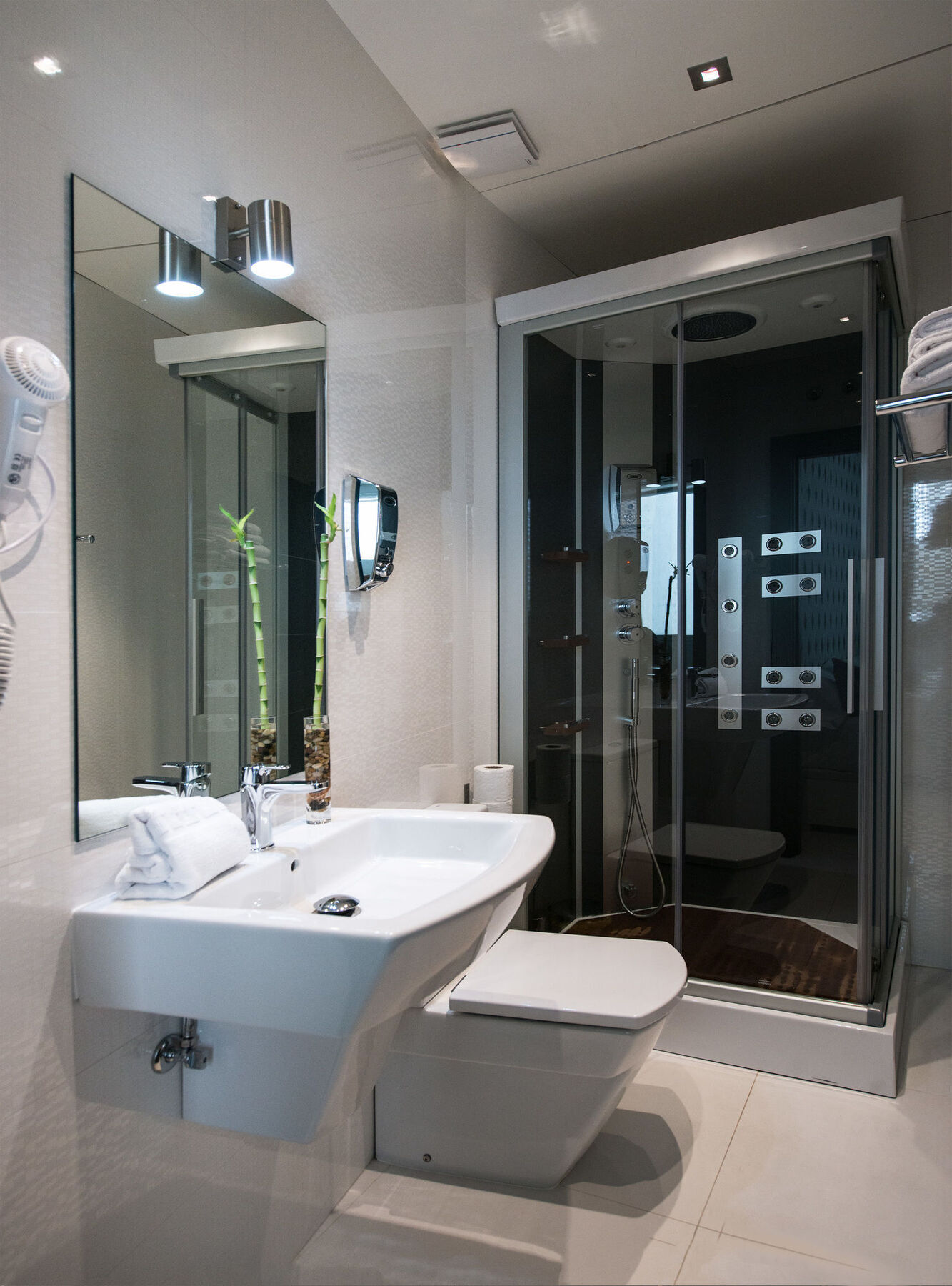 Roisa Suites Madrid Exterior foto